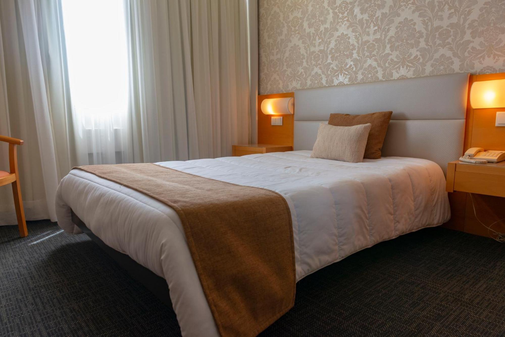 Hotel Eurosol Leiria & Jardim Екстер'єр фото