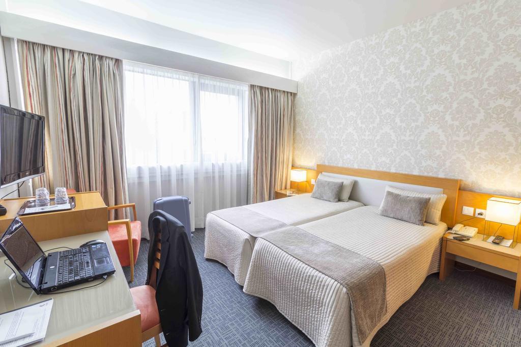 Hotel Eurosol Leiria & Jardim Екстер'єр фото